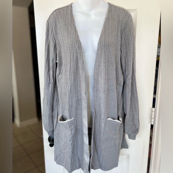 Blu Pepper Sweaters - NWT Blu Pepper Light Gray Open-Front Cardigan